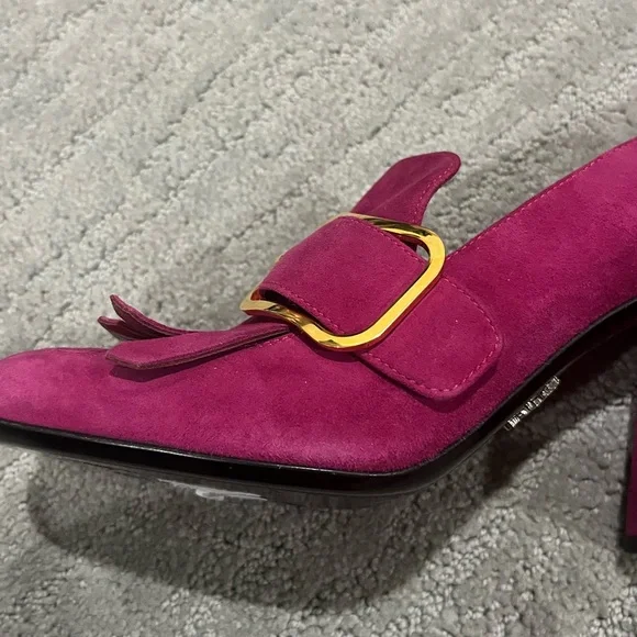 NEW PRADA Pink/slightly purple Suede Buckle Heel NEW size 40